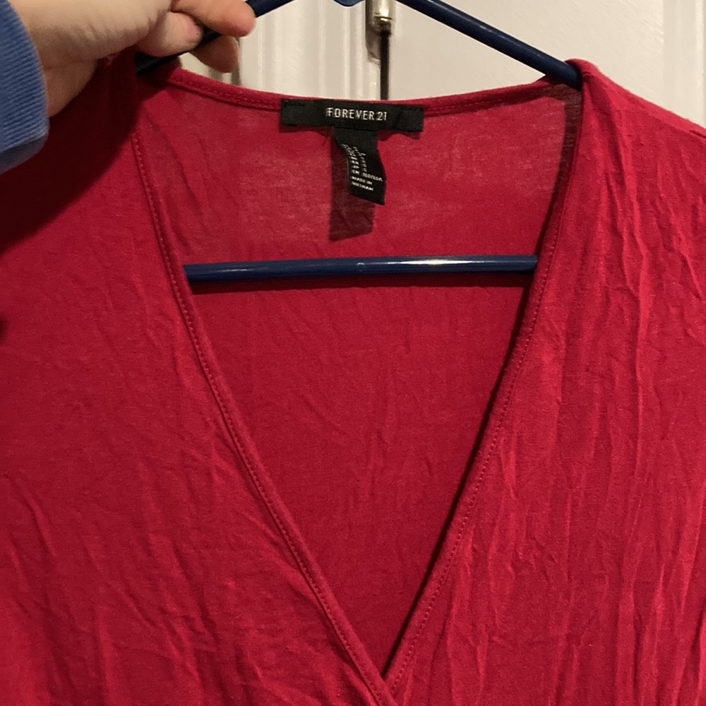Forever 21 Magenta Blouse Size SMALL - Picture 6 of 8